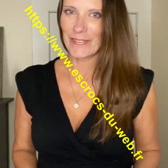 AnnabellePeaches11.jpg