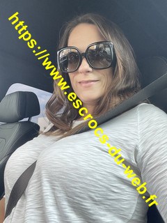 AnnabellePeaches26.jpg