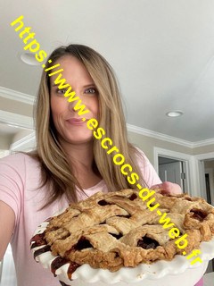 AnnabellePeaches3.jpg