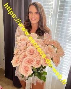AnnabellePeaches5.jpg